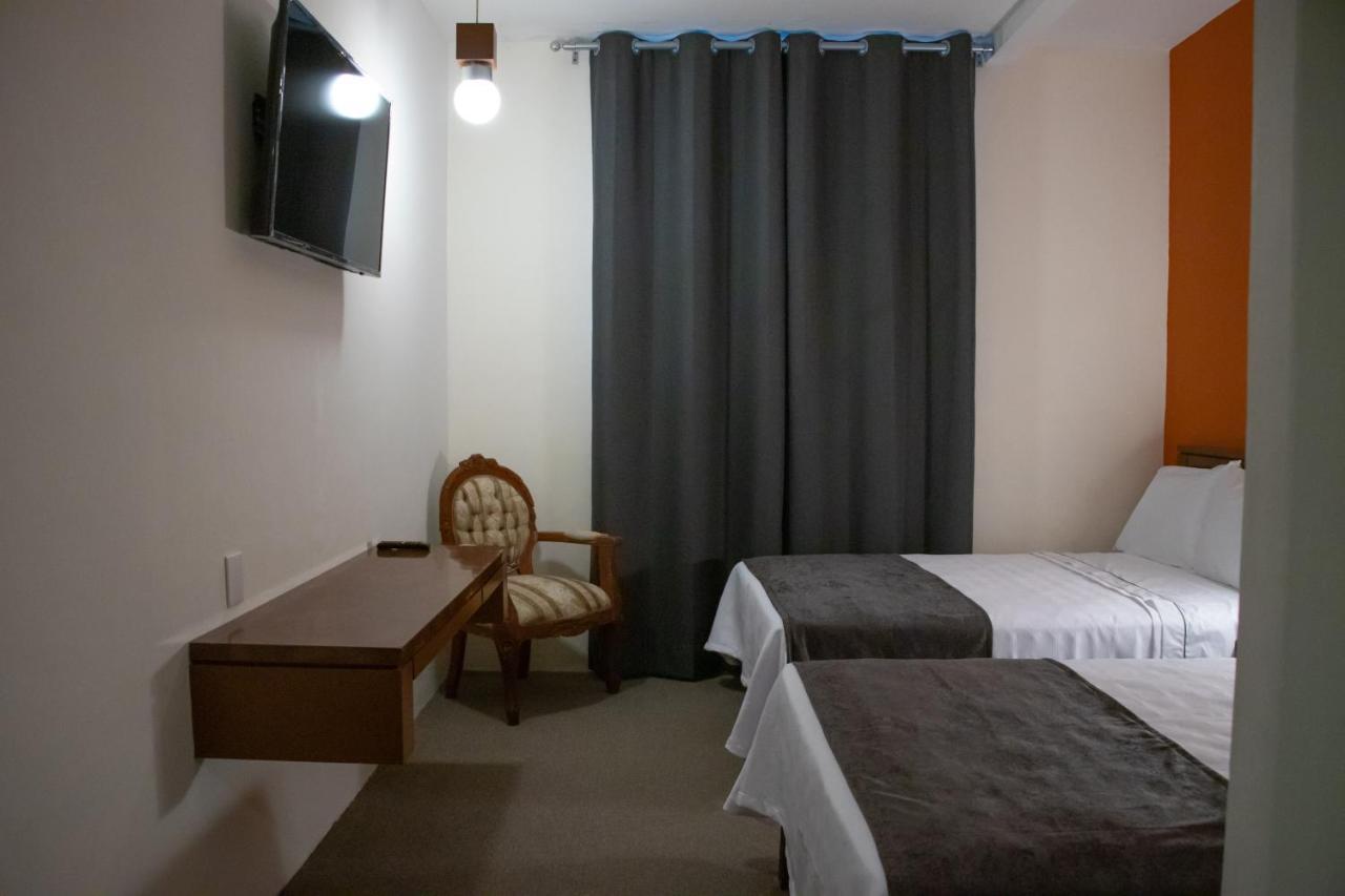 Hotel Las Pergolas Guadalajara Ngoại thất bức ảnh