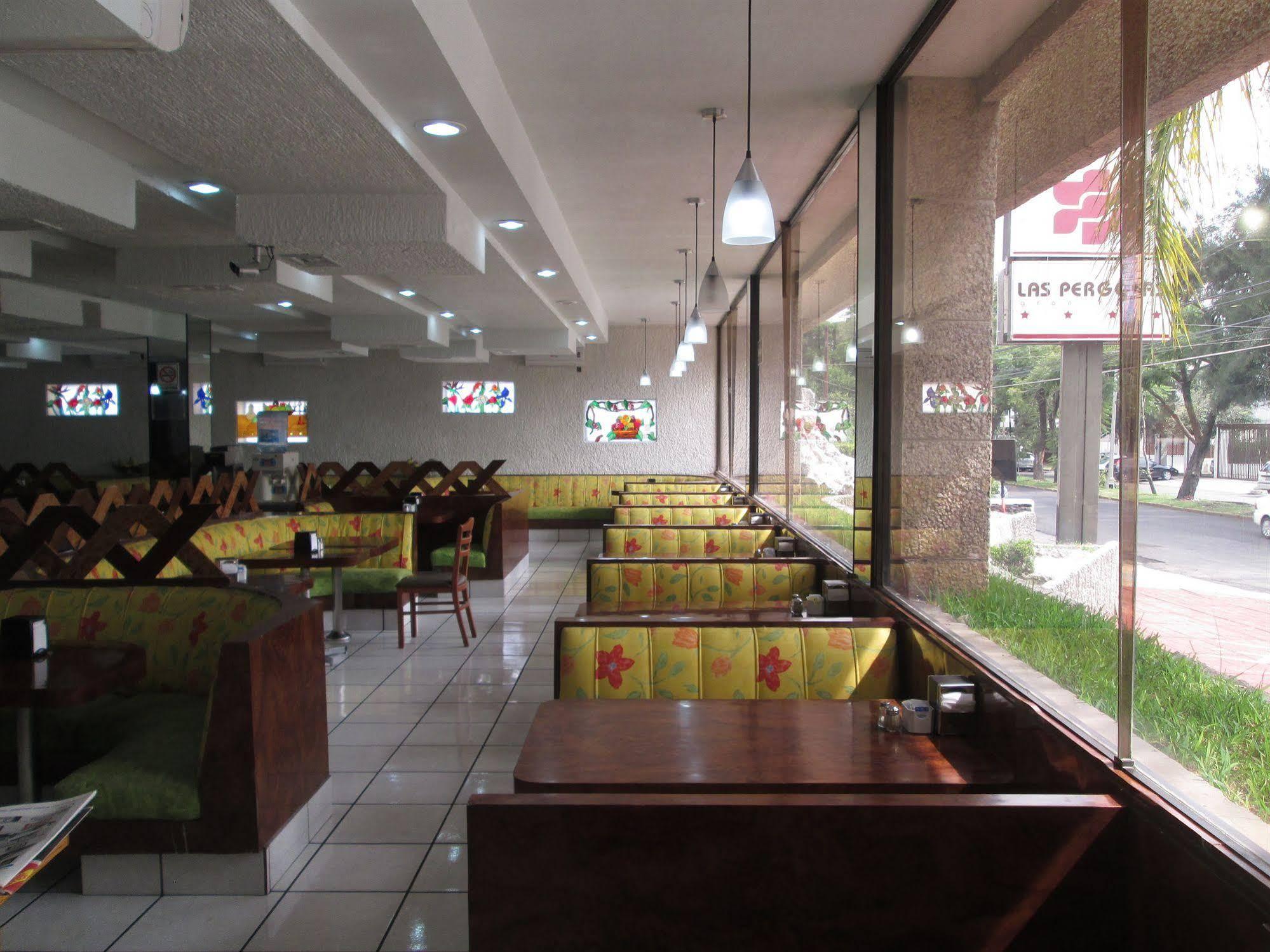 Hotel Las Pergolas Guadalajara Ngoại thất bức ảnh